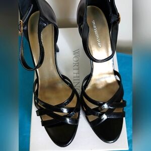 Worthington Black Heeled Sandals with Strappy Design 8M